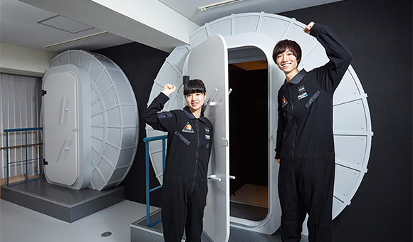 2次実技試験概要 宇宙ステーションから仲間とともに生還せよ 2次実技試験は1次WEB試験合格者のみ挑戦できます